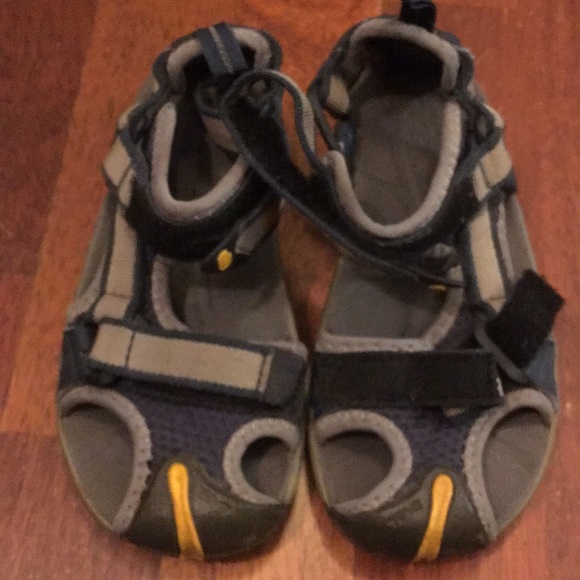 waterproof tevas
